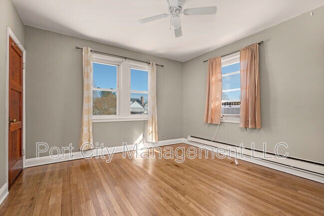 Building Photo - 3607 Bayonne Ave