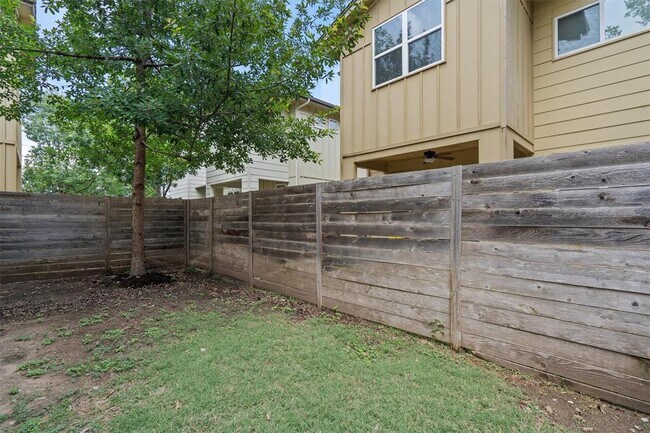 Building Photo - 8940 Parker Ranch Cir