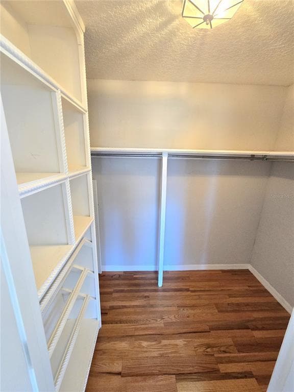 Building Photo - 3616 Royal Palm Dr