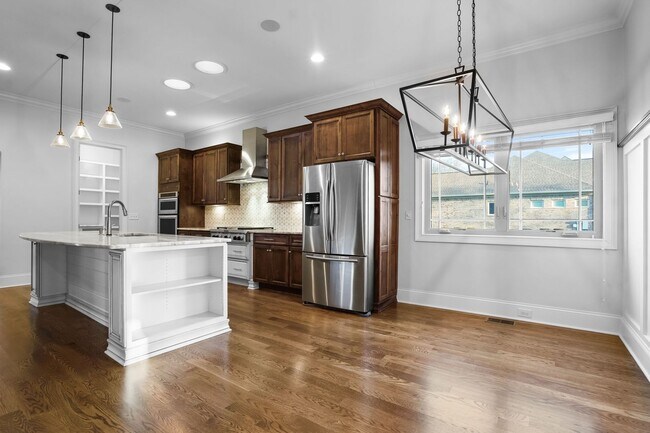 Building Photo - 611 Band Dr