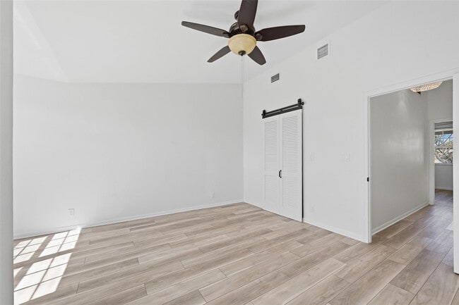 Building Photo - 4525 Bougainvilla Dr