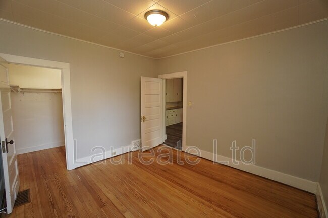 Building Photo - 3132 Perry St