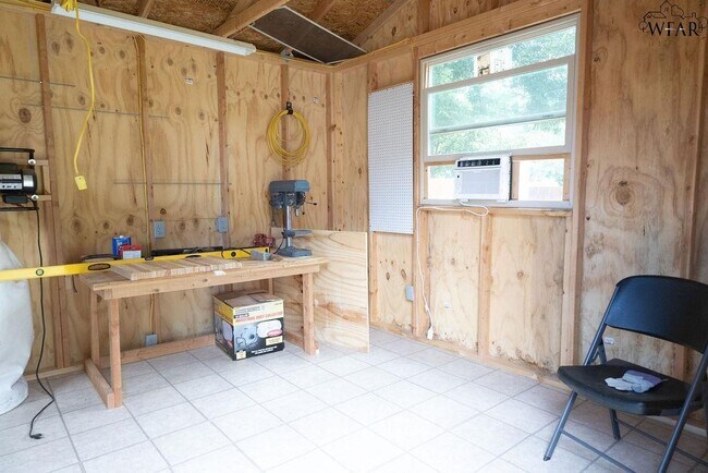 Building Photo - 2824 Barrywood Dr