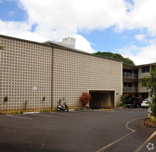 Building Photo - Moiliili Gardens