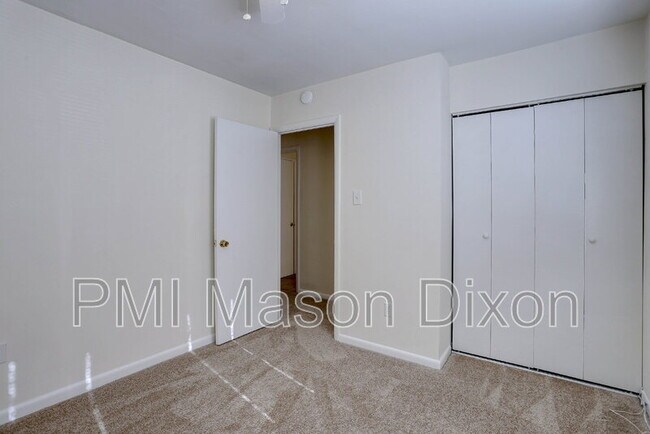 Building Photo - 9496 Timesweep Ln