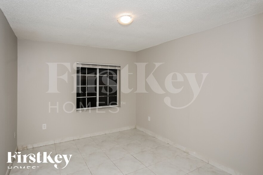 Building Photo - 13710 SW 181st Terrace