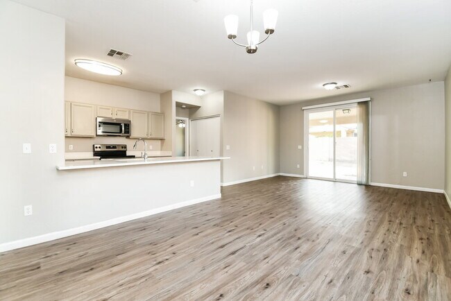 Building Photo - 3974 E Latham Way