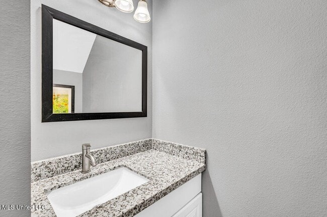 Building Photo - 103 E Orchard Loop