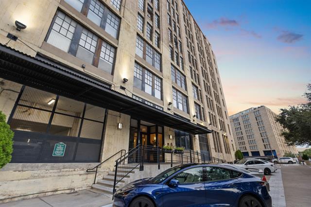Building Photo - 1122 Jackson St