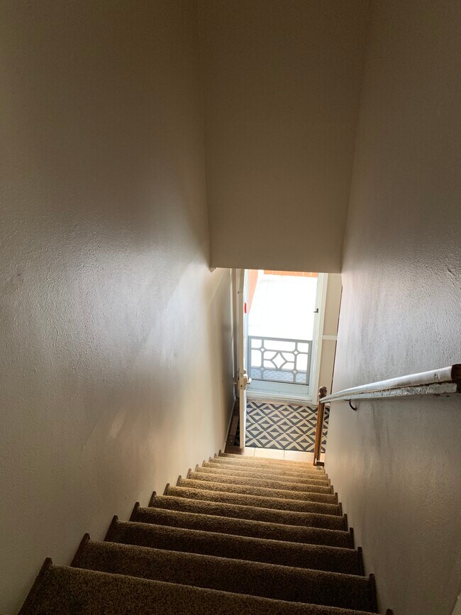 Building Photo - 4315 W 145th St