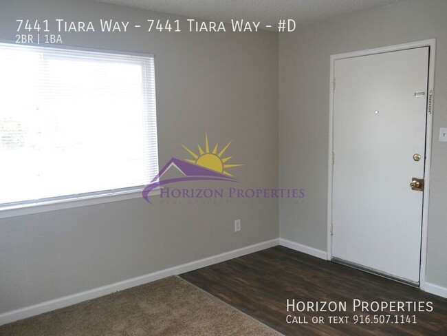 Building Photo - Remodeled 2 Bed 1 Bath 894sqft Second Floo...