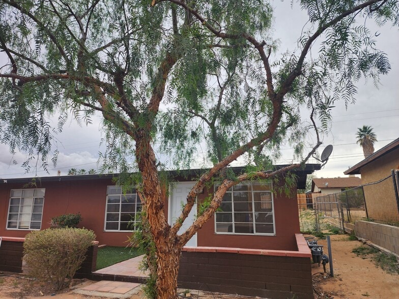 Front Look - 6024 Baileya Ave