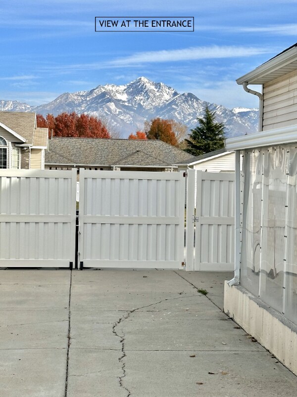 Building Photo - 7896 Goldenpointe Wy