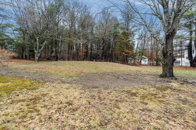 Building Photo - 323 Flagg St