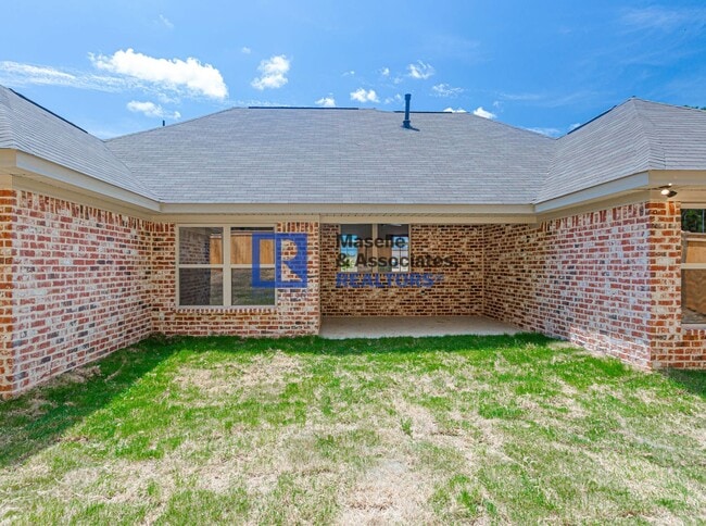 Building Photo - 3 Bed/2 Bath Home in Silver Ridge