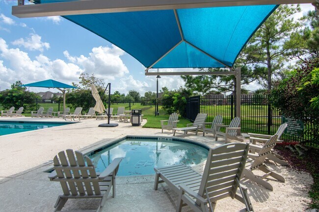 Building Photo - 1730 Palmetto Park Dr