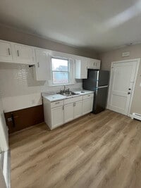 Building Photo - 219 Mulberry St