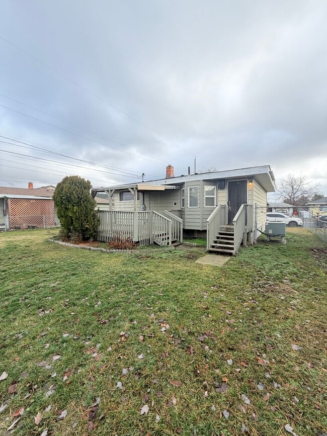 Building Photo - 2515 N Upriver Ct