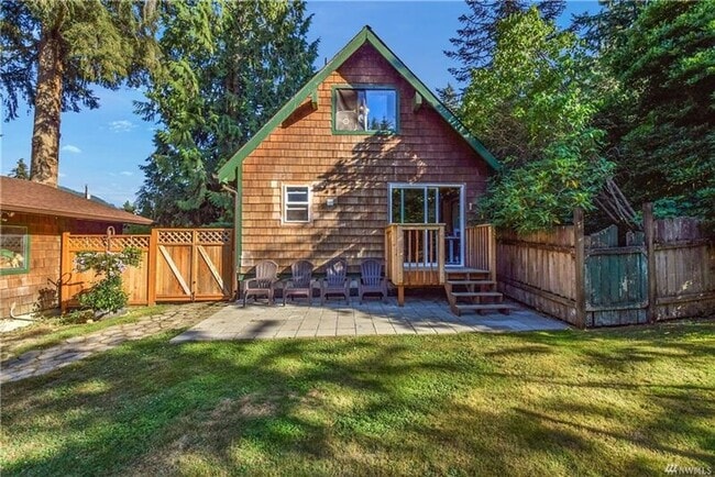 Building Photo - 16112 Jordan Way