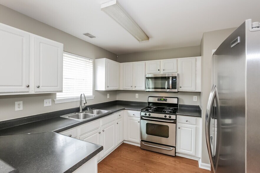 Building Photo - 10822 Northgate Trail Dr