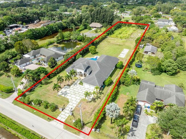 Building Photo - 5941 SW 185th Way