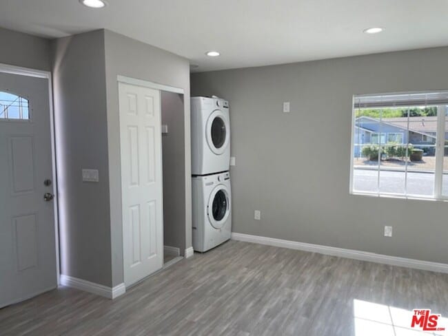 Building Photo - 2615 Elizondo Ave