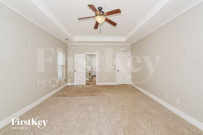 Building Photo - 6366 Cove Ln