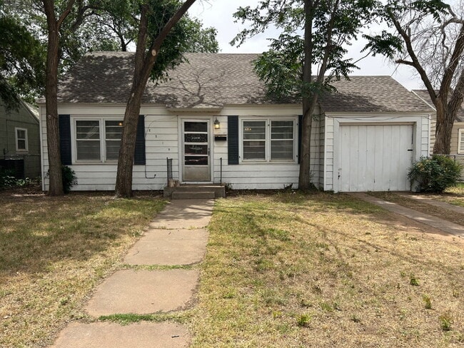 Heart of Lubbock Delight: 2 Bedrooms, Bre... - Heart of  Lubbock Delight: 2 Bedrooms, Bre...