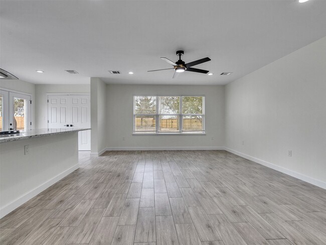 Building Photo - 4835 County Rd 380