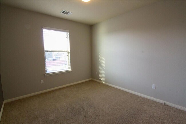 Building Photo - 4504 Esper Ln
