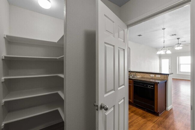 Building Photo - 12920 Snow Ln