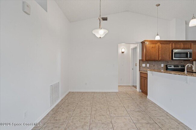 Building Photo - 816 Hunters Creek Dr