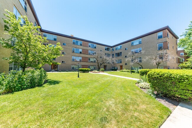 Primary Photo - 2625 W Fitch Ave