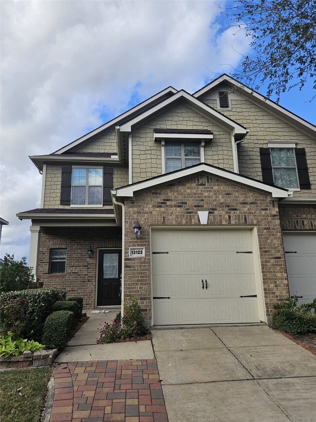 Primary Photo - 13122 Stratford Skies Ln