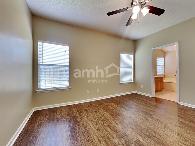 Building Photo - 10952 Sawtooth Oak Ct