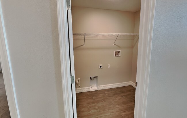 Building Photo - 1103 Silo Dr