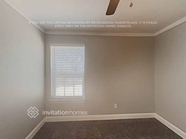 Building Photo - 2512 Vistaview Dr