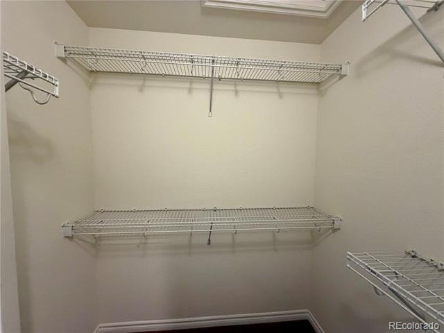 Building Photo - 10761 Glengate Cir