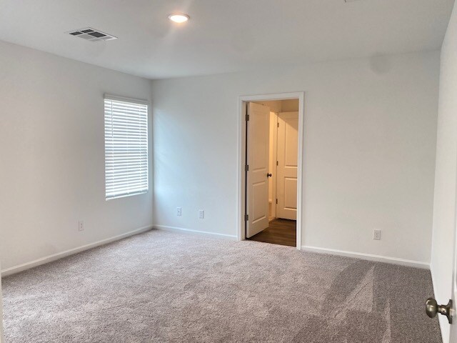 Building Photo - 2575 Montano Ridge Dr