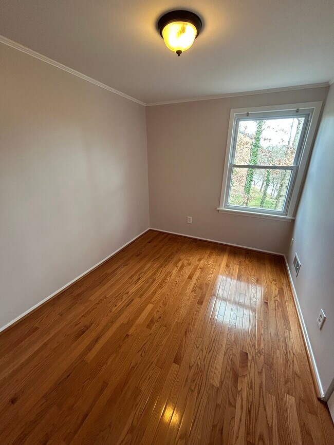 Building Photo - 3573 Moultree Pl