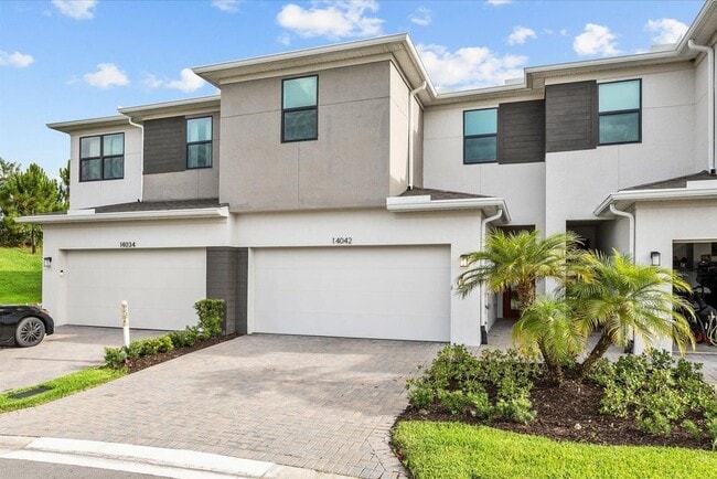 Building Photo - 14042 SW Thorens Dr