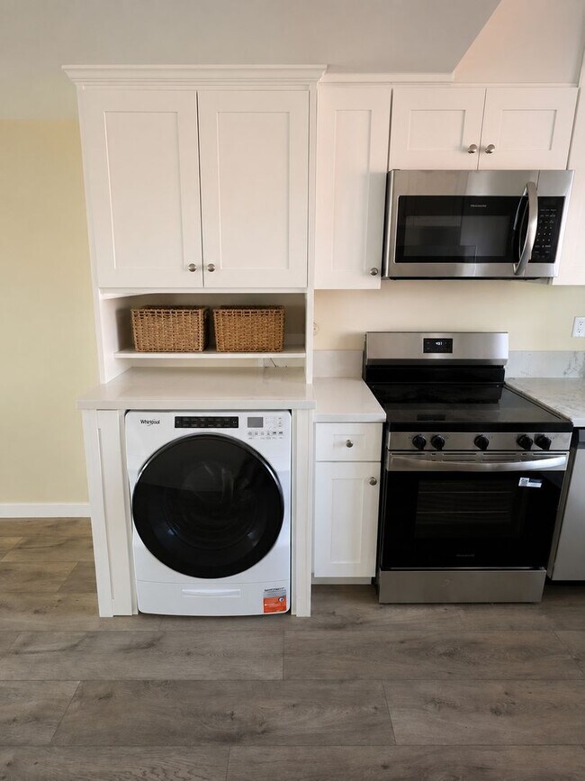 Interior Photo - #273