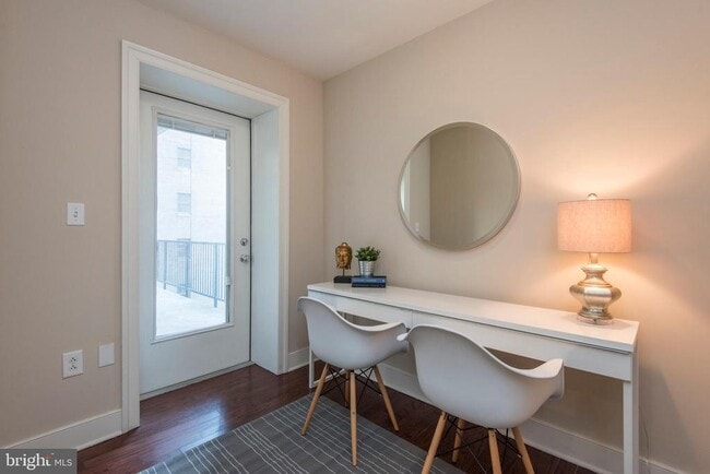 Building Photo - 1501 Locust St