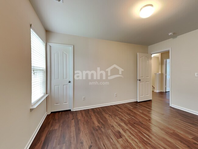 Building Photo - 4844 Old Towne Village Cir