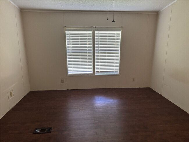 Building Photo - 16415 Tamra Ct