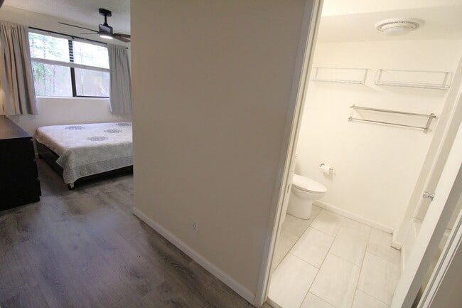 Building Photo - Kihei Shores - Furnished 2 Bed/2Bath Condo - Pool and Hot Tub - 2 Parking Spaces