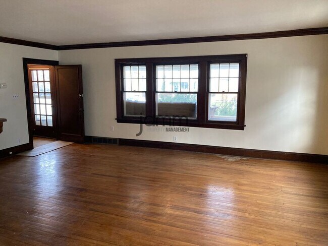 Building Photo - 3435 Brookview Blvd