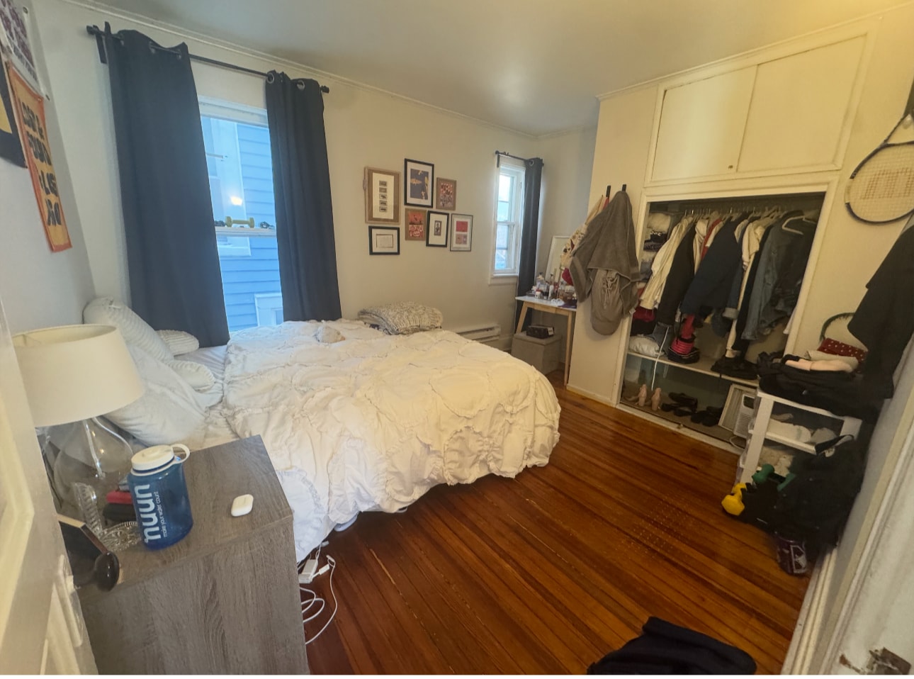 Building Photo - 1121 Leonard Pl