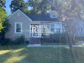 Building Photo - 1223 Ebert St