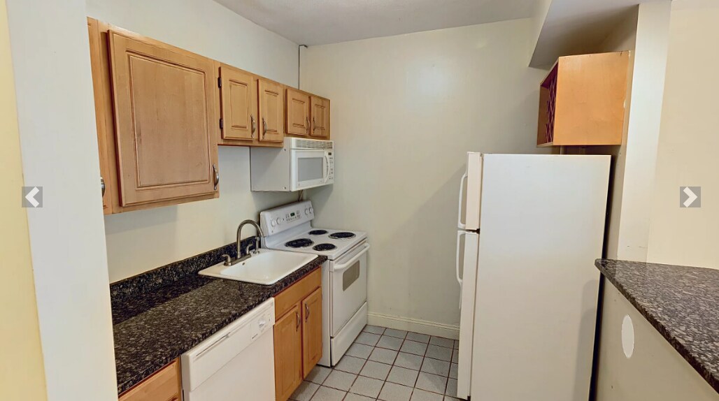Primary Photo - 50 Queensberry St